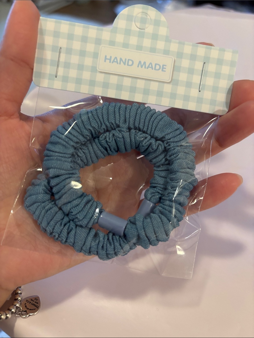 🩵Denim Scrunchie Set - Picture 4 of 5